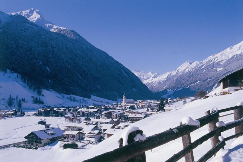 Pension Bergwelt Neustift im Stubaital Exterior photo